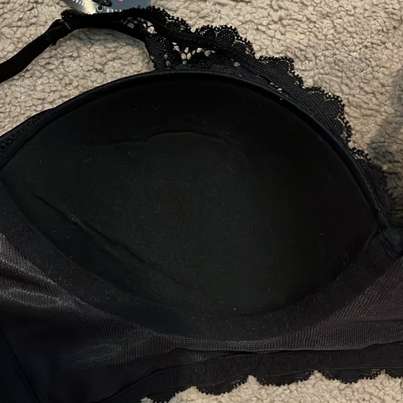 🆕 Maidenform Black Lace Wireless Bra with Convertible Straps Size 36A - Picture 3 of 6
